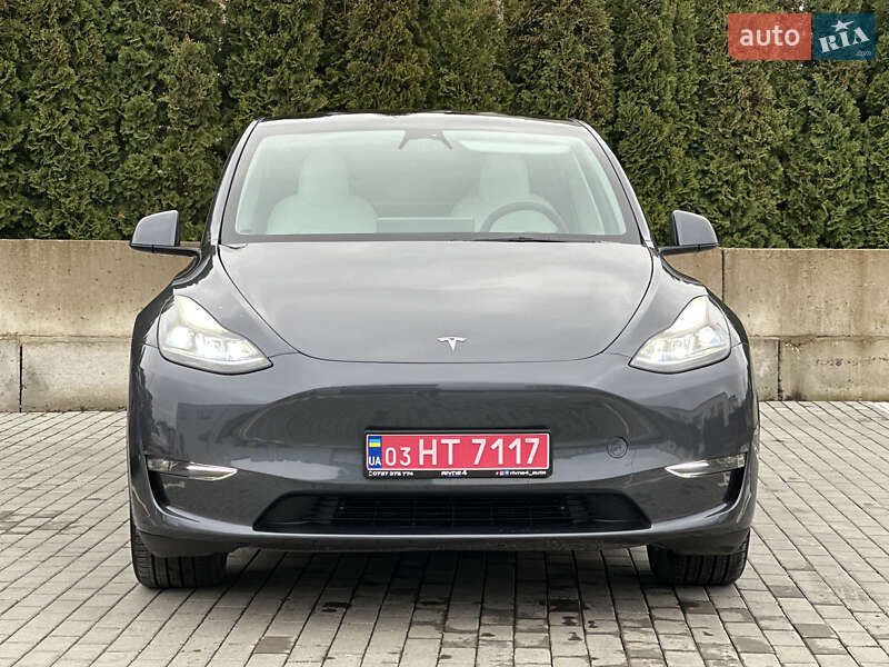 Внедорожник / Кроссовер Tesla Model Y 2023 в Ровно