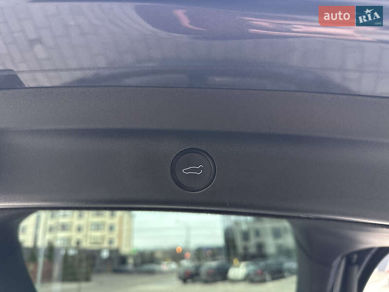 Внедорожник / Кроссовер Tesla Model Y 2023 в Ровно