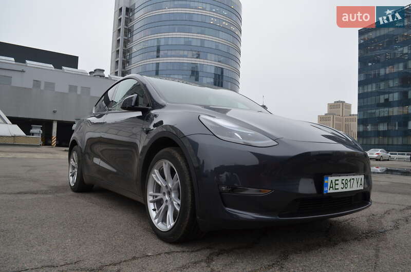 Позашляховик / Кросовер Tesla Model Y 2024 в Дніпрі фото 6 Позашляховик / Кросовер Tesla Model Y 2024 в Дніпрі