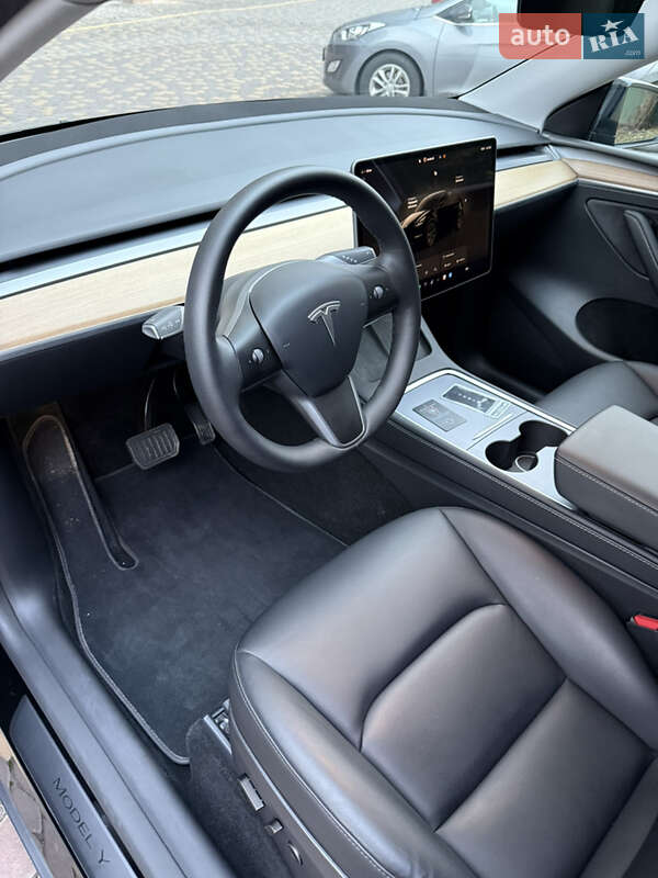 Внедорожник / Кроссовер Tesla Model Y 2024 в Виннице