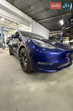 Внедорожник / Кроссовер Tesla Model Y 2022 в Киеве