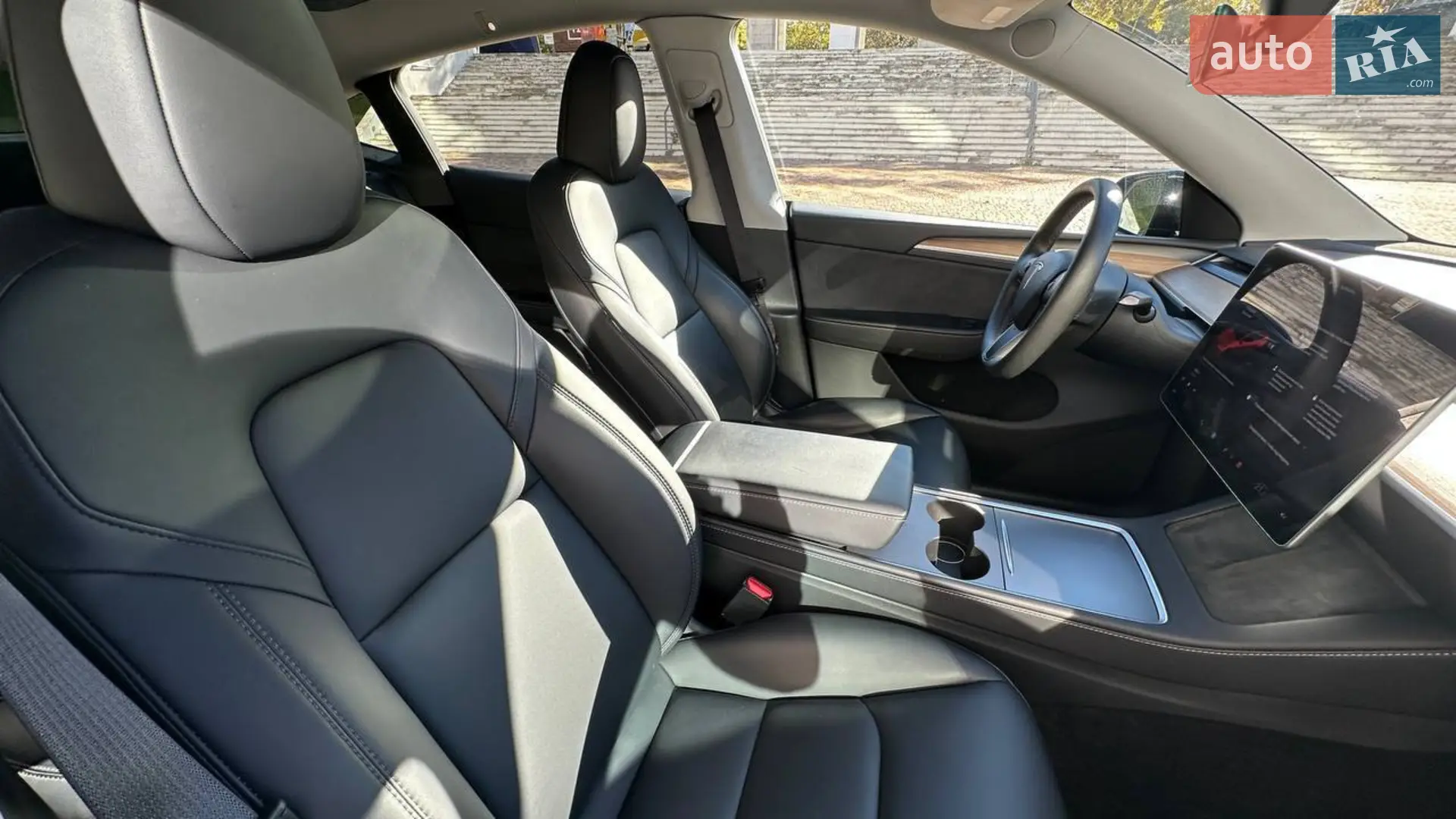 2024 Tesla Model Y - мініатюра 10
