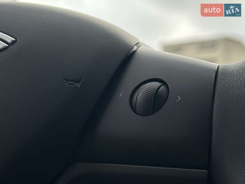 Внедорожник / Кроссовер Tesla Model Y 2023 в Львове