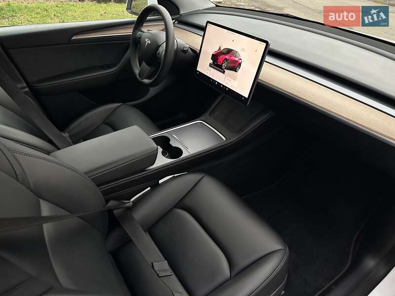 Внедорожник / Кроссовер Tesla Model Y 2023 в Львове