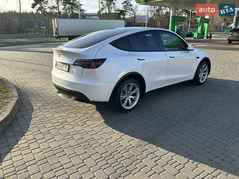 Внедорожник / Кроссовер Tesla Model Y 2022 в Киеве