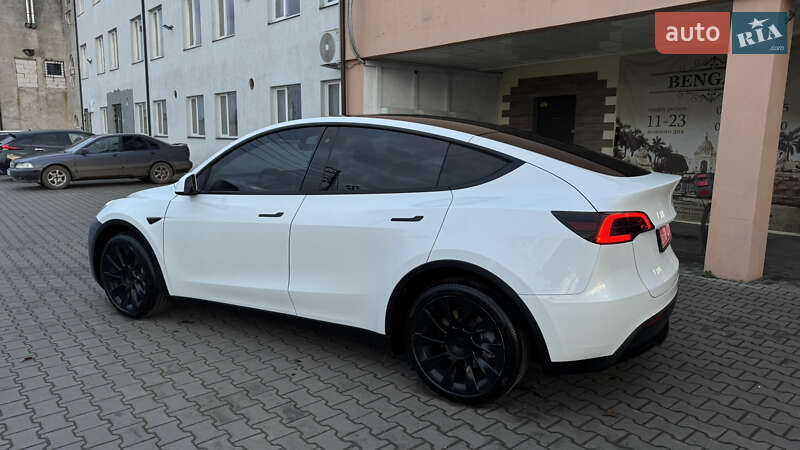 Внедорожник / Кроссовер Tesla Model Y 2020 в Луцке