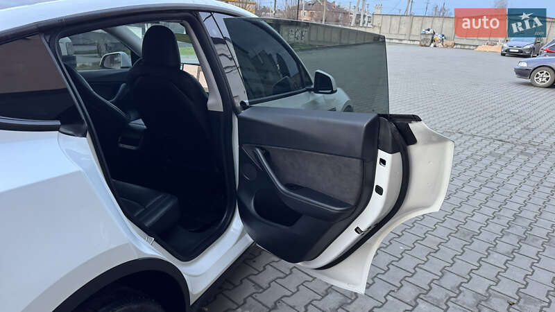 Внедорожник / Кроссовер Tesla Model Y 2020 в Луцке