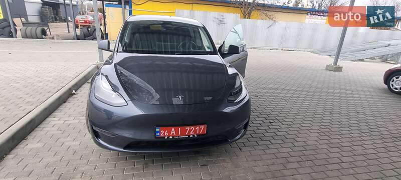 Внедорожник / Кроссовер Tesla Model Y 2023 в Львове фото 2 Внедорожник / Кроссовер Tesla Model Y 2023 в Львове