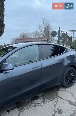 Внедорожник / Кроссовер Tesla Model Y 2021 в Ровно