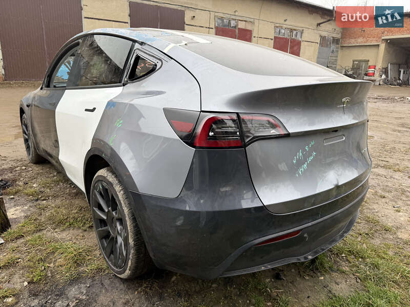 Внедорожник / Кроссовер Tesla Model Y 2024 в Львове фото 3 Внедорожник / Кроссовер Tesla Model Y 2024 в Львове