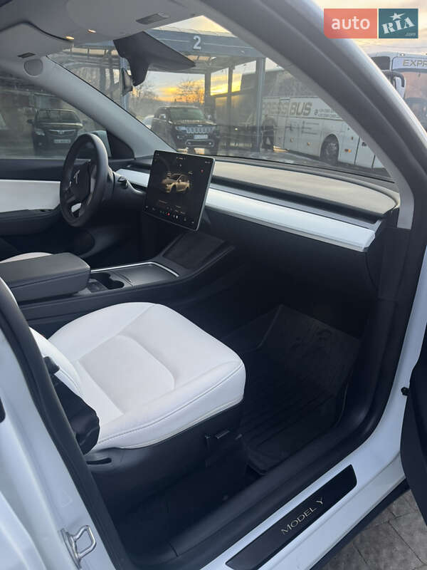 Внедорожник / Кроссовер Tesla Model Y 2022 в Тячеве