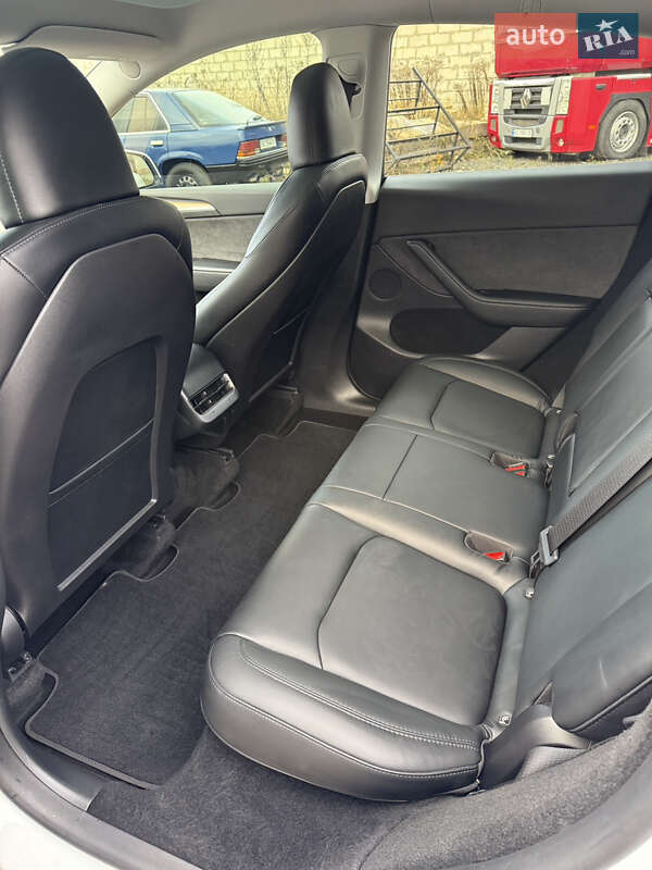 Внедорожник / Кроссовер Tesla Model Y 2022 в Луцке фото 30 Внедорожник / Кроссовер Tesla Model Y 2022 в Луцке