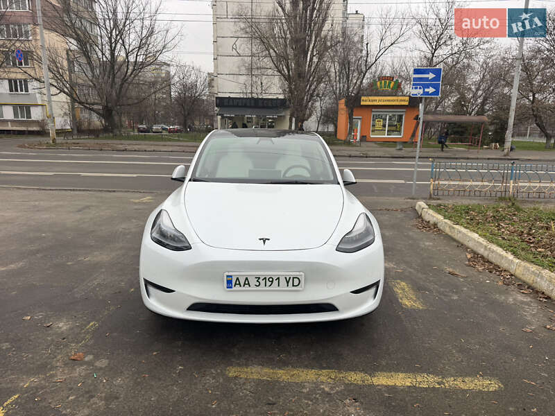 Tesla Model Y 2022 Tesla Model Y 2022