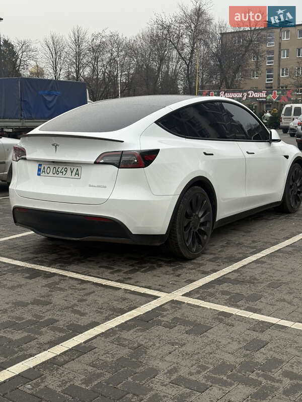 Внедорожник / Кроссовер Tesla Model Y 2021 в Ужгороде