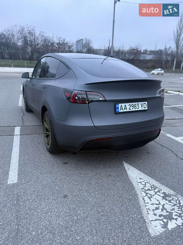 Внедорожник / Кроссовер Tesla Model Y 2022 в Киеве