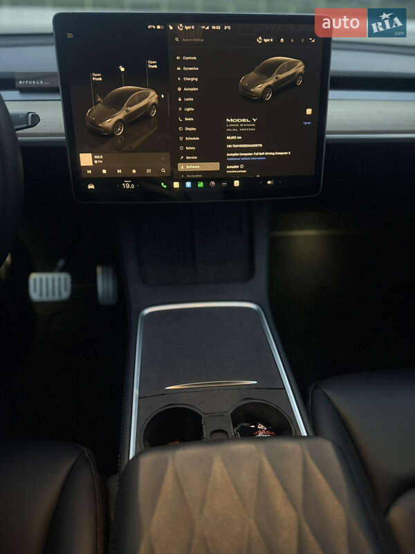 Внедорожник / Кроссовер Tesla Model Y 2022 в Киеве