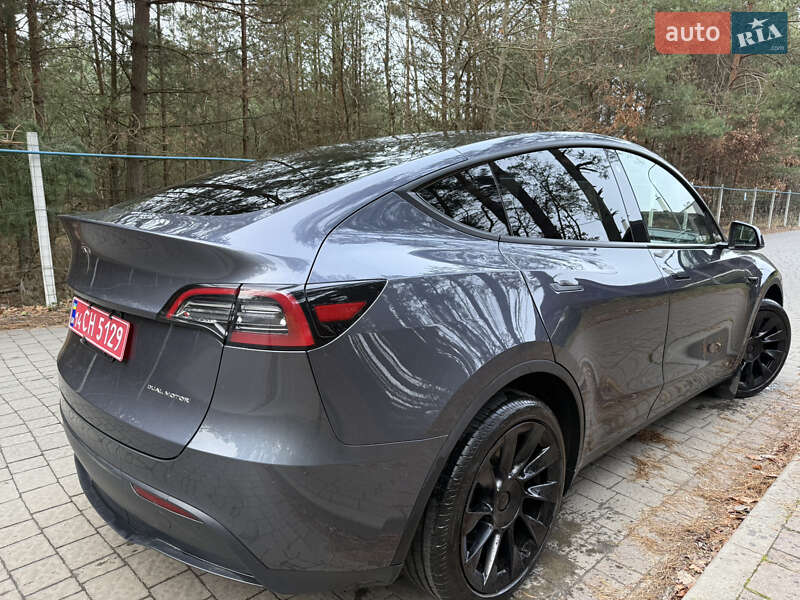 Внедорожник / Кроссовер Tesla Model Y 2023 в Львове