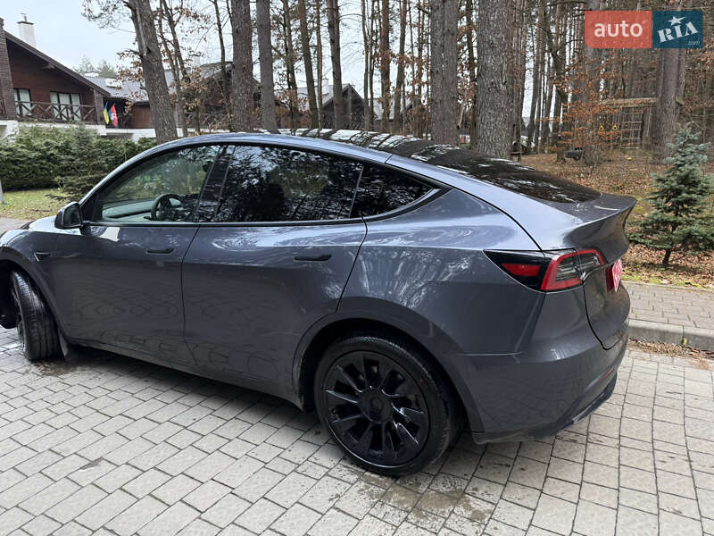 Внедорожник / Кроссовер Tesla Model Y 2023 в Львове