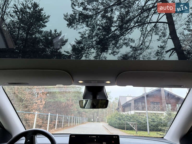 Внедорожник / Кроссовер Tesla Model Y 2023 в Львове