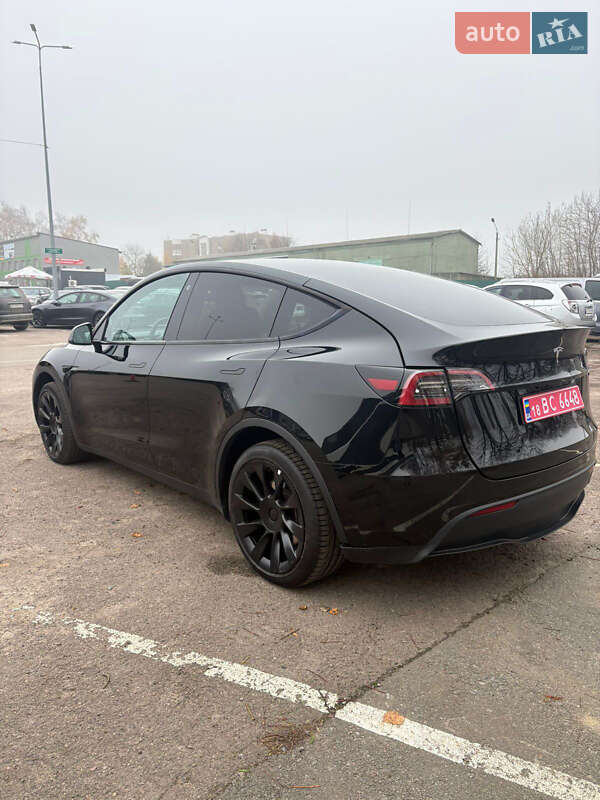 Внедорожник / Кроссовер Tesla Model Y 2023 в Ровно