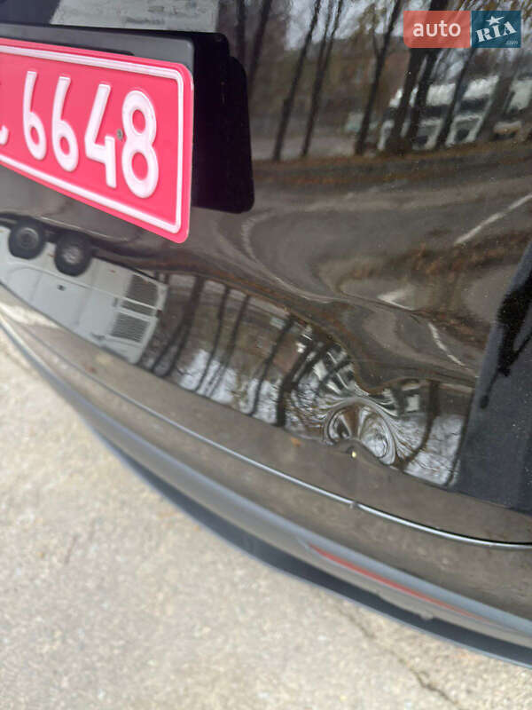 Внедорожник / Кроссовер Tesla Model Y 2023 в Ровно