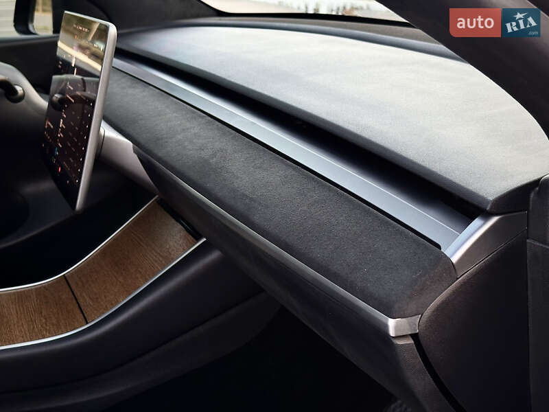 Внедорожник / Кроссовер Tesla Model Y 2020 в Днепре фото 25 Внедорожник / Кроссовер Tesla Model Y 2020 в Днепре