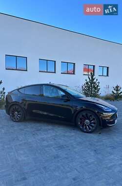 Внедорожник / Кроссовер Tesla Model Y 2020 в Луцке
