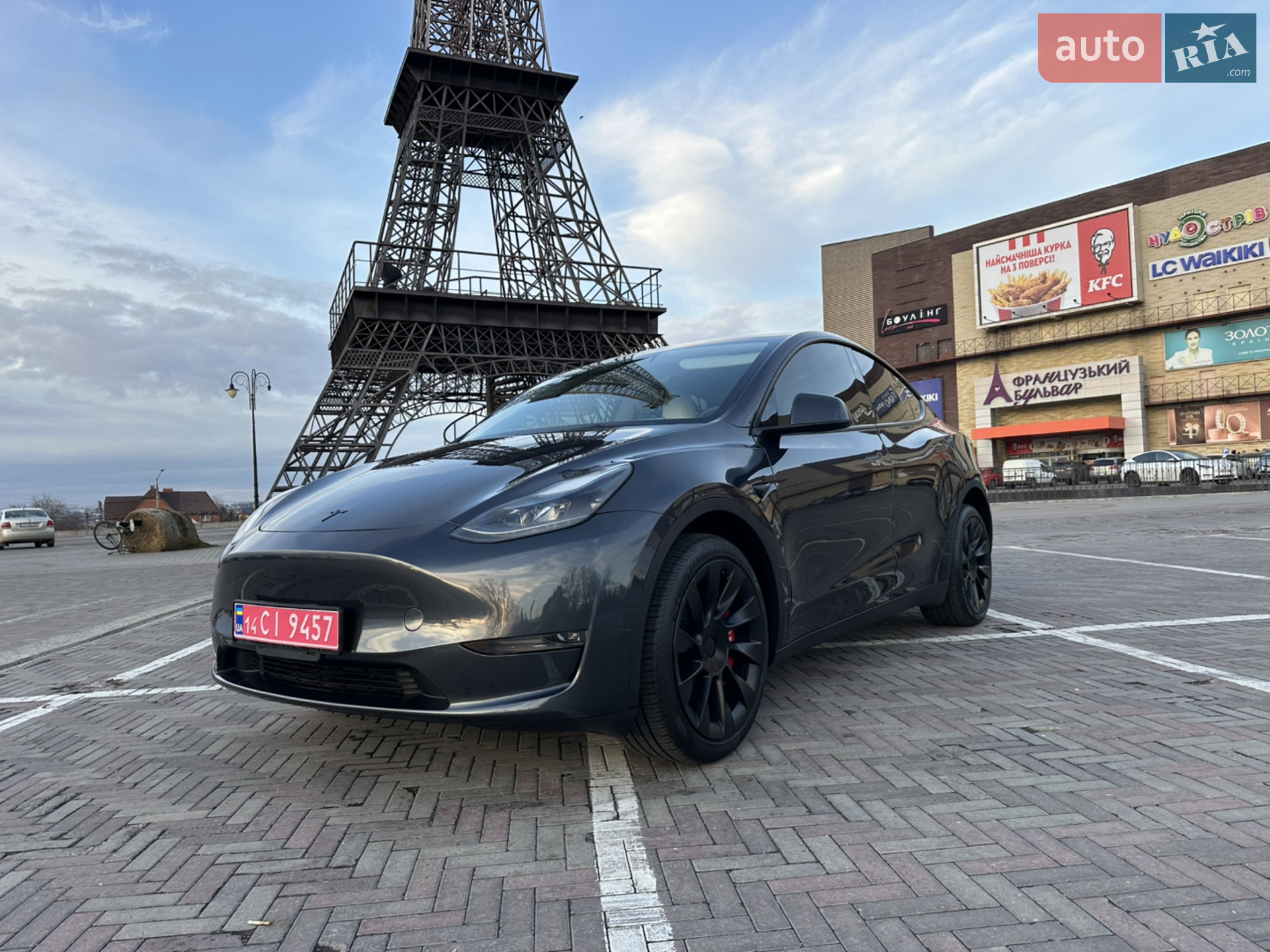 2024 Tesla Model Y - мініатюра 10