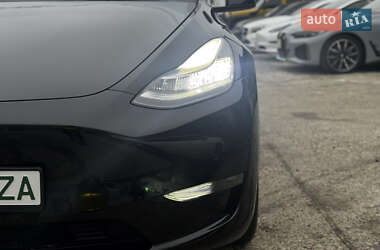 Внедорожник / Кроссовер Tesla Model Y 2021 в Житомире
