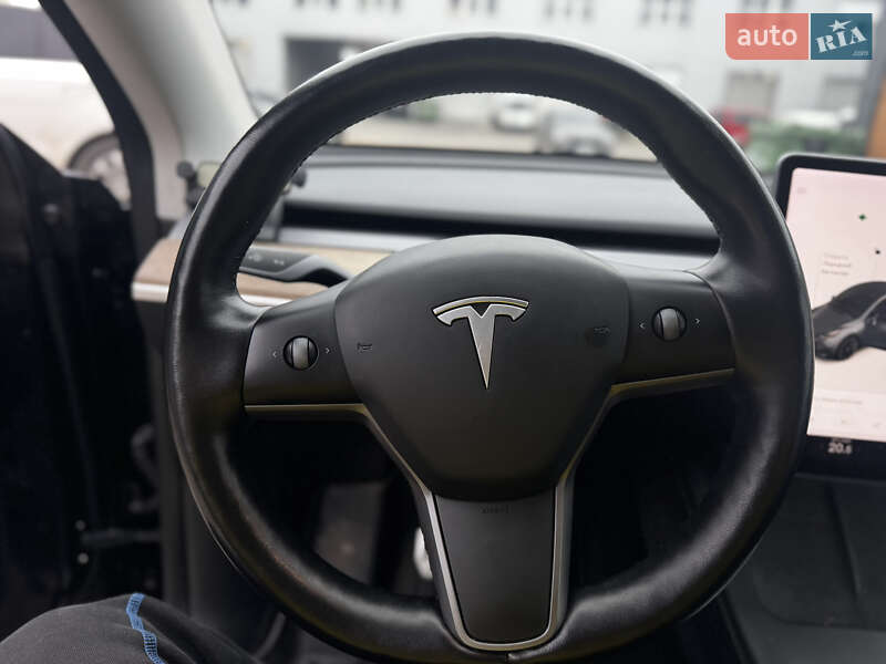 Внедорожник / Кроссовер Tesla Model Y 2021 в Житомире