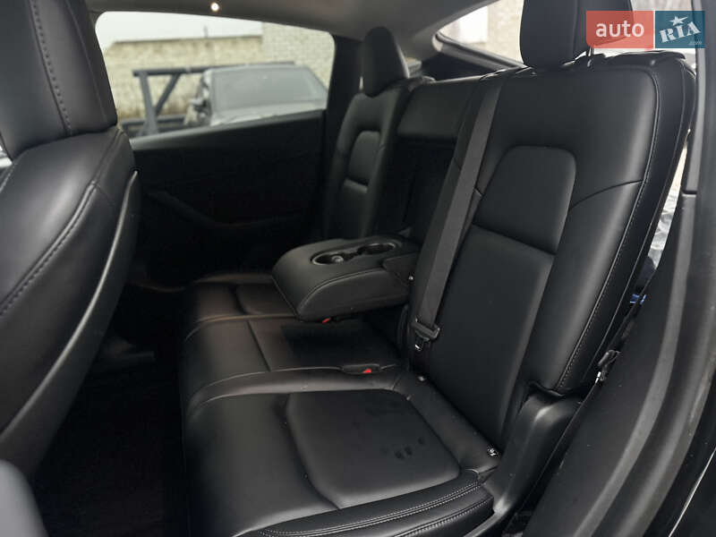 Внедорожник / Кроссовер Tesla Model Y 2021 в Житомире