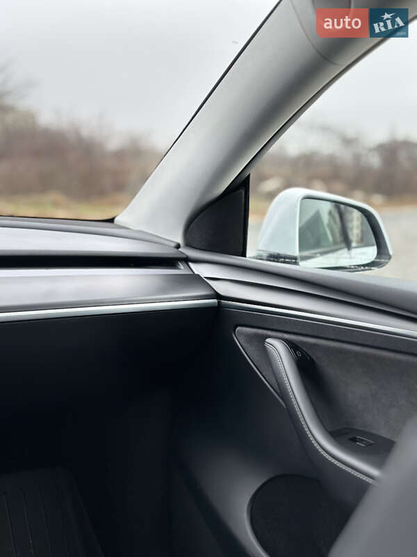 Внедорожник / Кроссовер Tesla Model Y 2023 в Софиевской Борщаговке фото 22 Внедорожник / Кроссовер Tesla Model Y 2023 в Софиевской Борщаговке