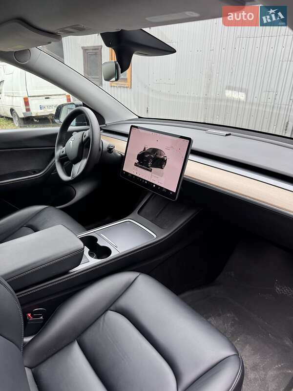 Внедорожник / Кроссовер Tesla Model Y 2022 в Ровно фото 4 Внедорожник / Кроссовер Tesla Model Y 2022 в Ровно