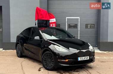 Внедорожник / Кроссовер Tesla Model Y 2023 в Киеве