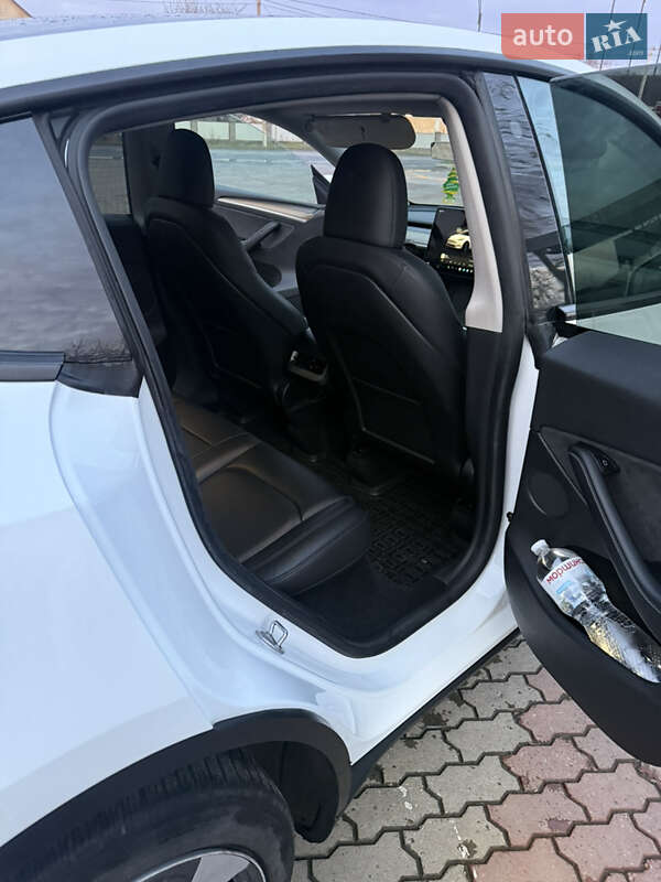 Внедорожник / Кроссовер Tesla Model Y 2023 в Снятине