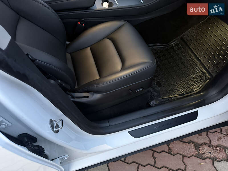 Внедорожник / Кроссовер Tesla Model Y 2023 в Снятине