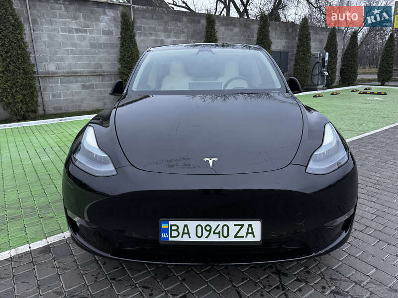 Внедорожник / Кроссовер Tesla Model Y 2022 в Киеве