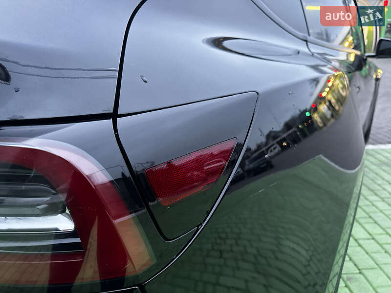 Внедорожник / Кроссовер Tesla Model Y 2022 в Киеве