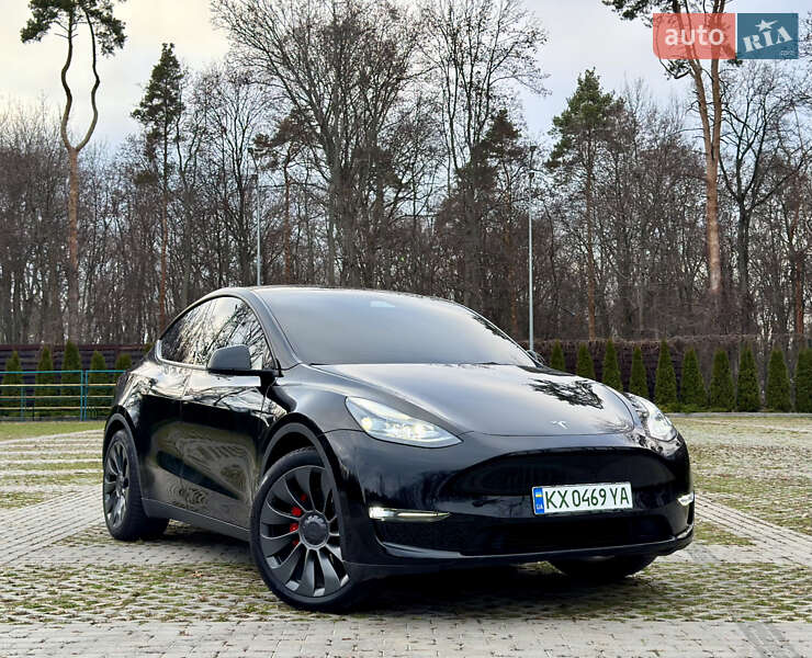 Tesla Model Y 2023