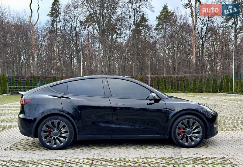 Внедорожник / Кроссовер Tesla Model Y 2023 в Харькове