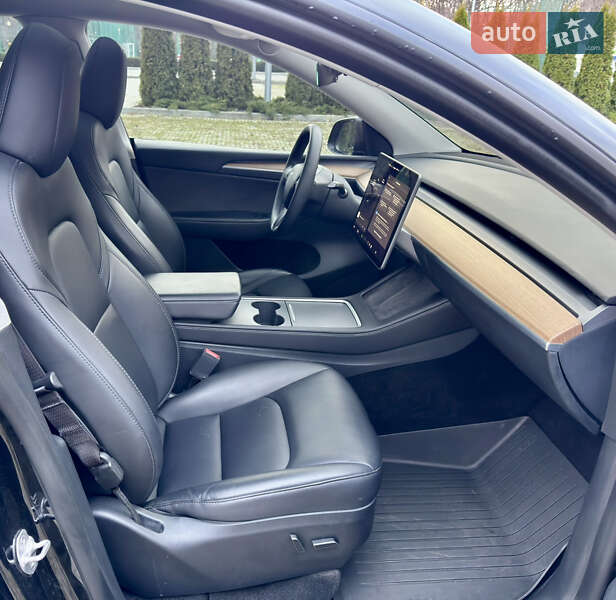 Внедорожник / Кроссовер Tesla Model Y 2023 в Харькове