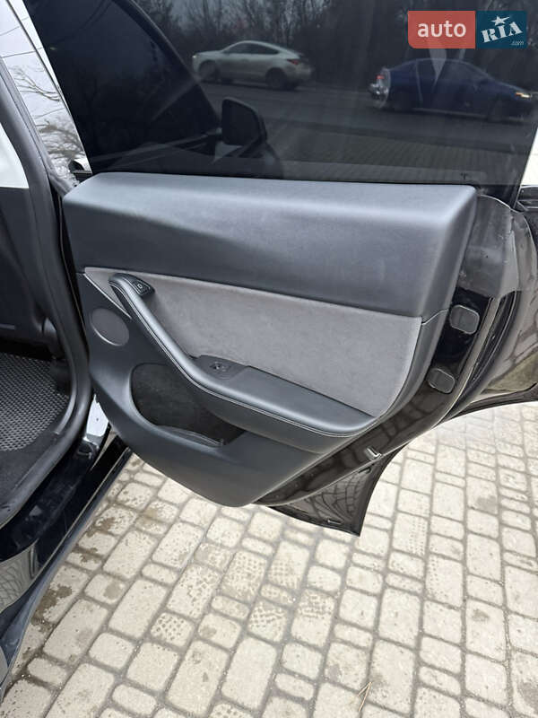 Внедорожник / Кроссовер Tesla Model Y 2023 в Ирпене фото 9 Внедорожник / Кроссовер Tesla Model Y 2023 в Ирпене