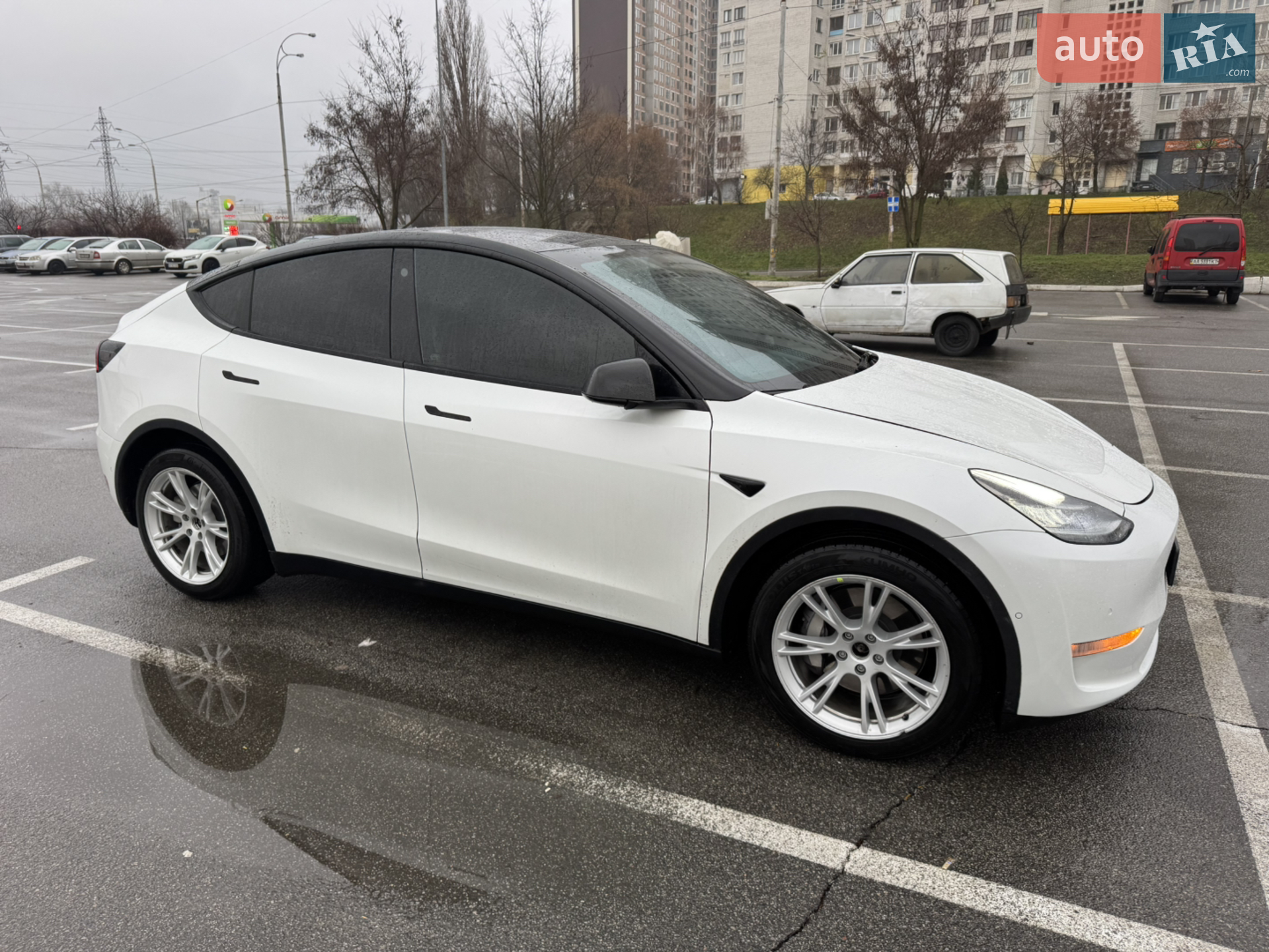 2021 Tesla Model Y - мініатюра 3