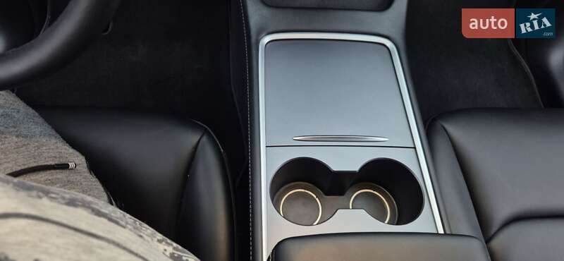 Внедорожник / Кроссовер Tesla Model Y 2022 в Кропивницком