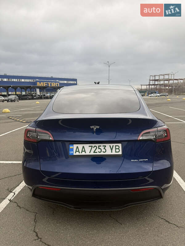 Внедорожник / Кроссовер Tesla Model Y 2021 в Киеве