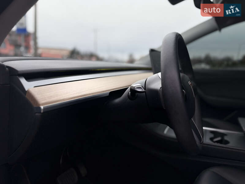 Внедорожник / Кроссовер Tesla Model Y 2021 в Дрогобыче фото 3 Внедорожник / Кроссовер Tesla Model Y 2021 в Дрогобыче