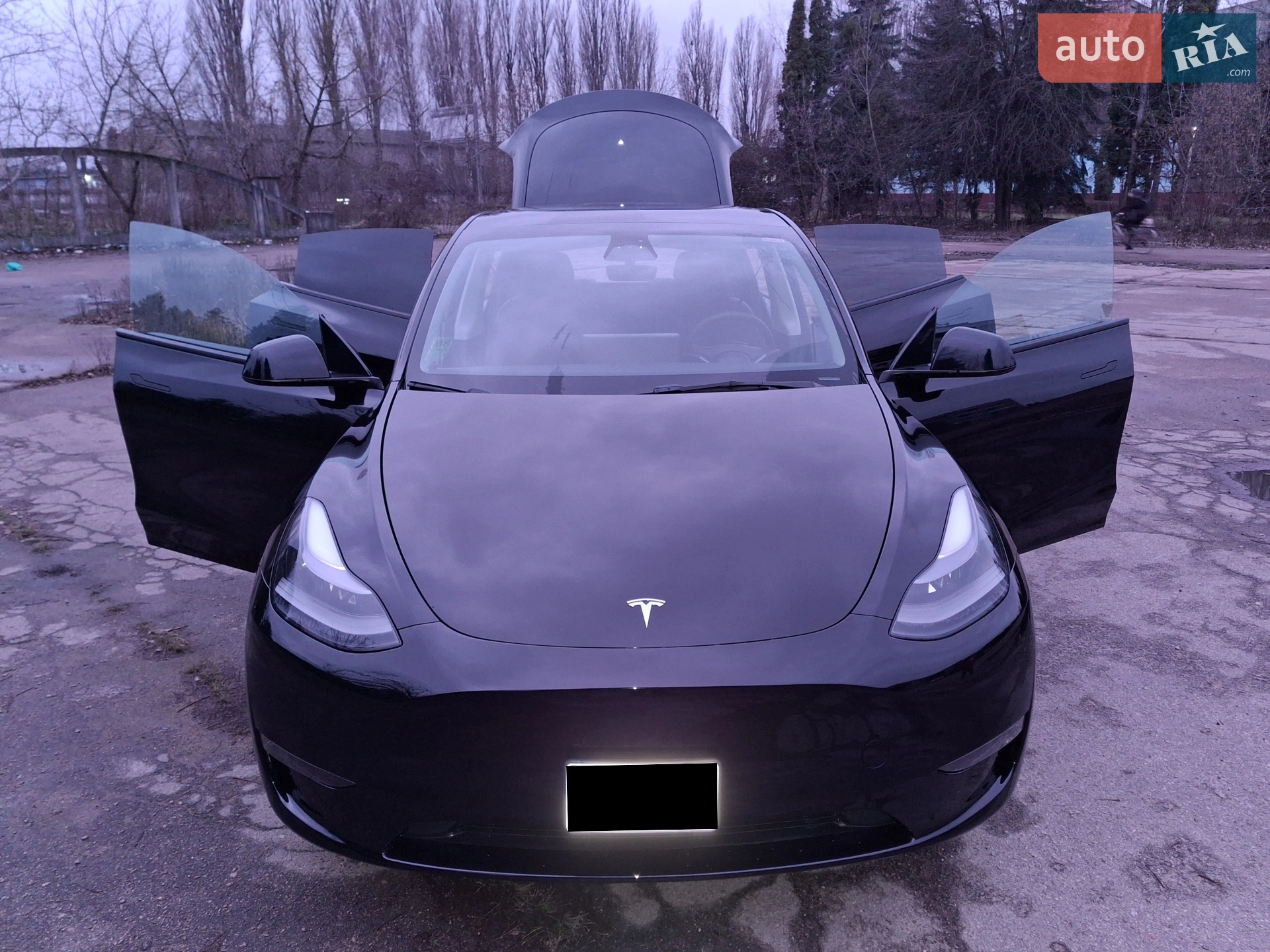 2023 Tesla Model Y - мініатюра 3