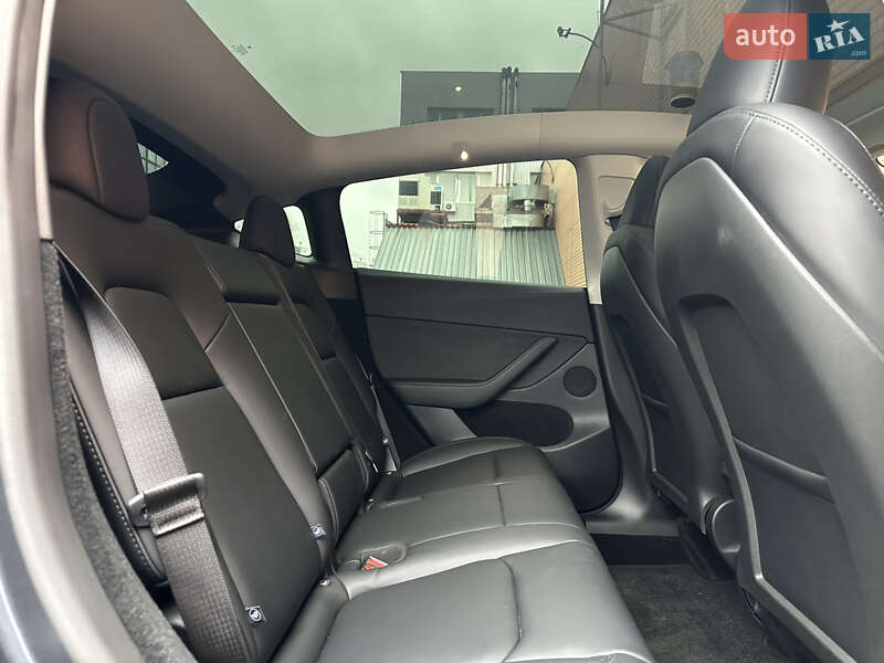 Внедорожник / Кроссовер Tesla Model Y 2024 в Киеве фото 36 Внедорожник / Кроссовер Tesla Model Y 2024 в Киеве