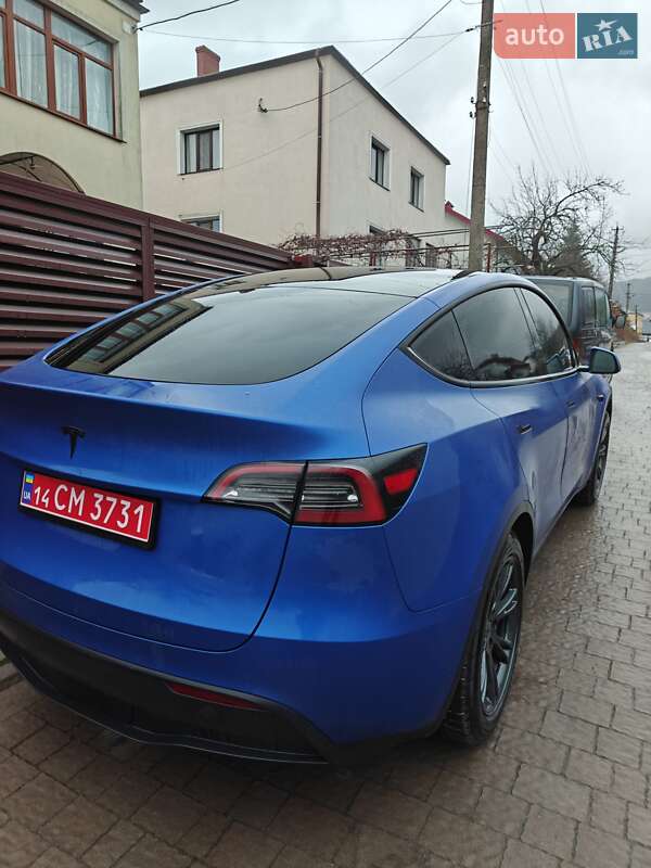 Tesla Model Y 2024 Tesla Model Y 2024