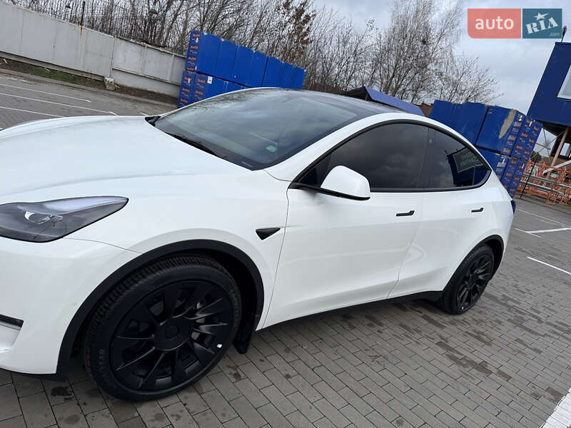 Tesla Model Y 2022 Tesla Model Y 2022